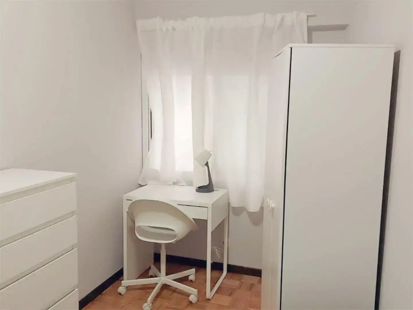 Bedroom of Flat for sale in Vigo 