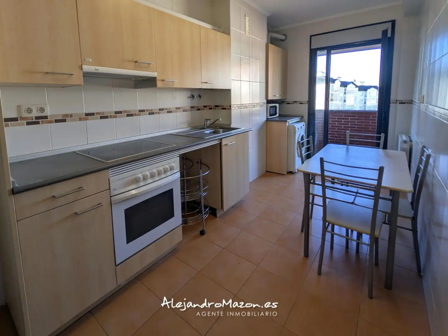 Cocina de Piso en venta en Castro-Urdiales con Calefacción, Parquet y Terraza