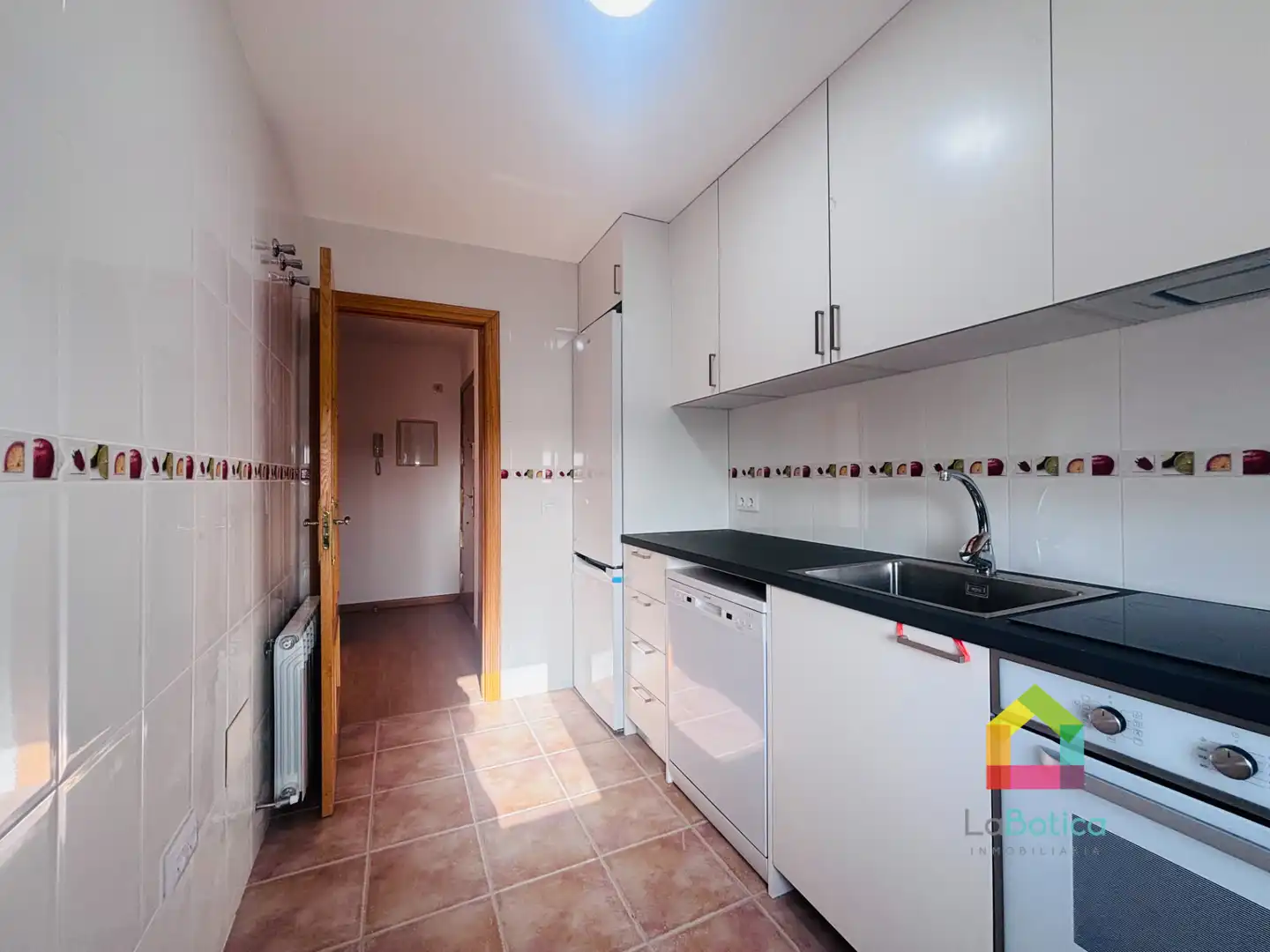 Kitchen of Flat for sale in Ajofrín  with Oven and Washing machine