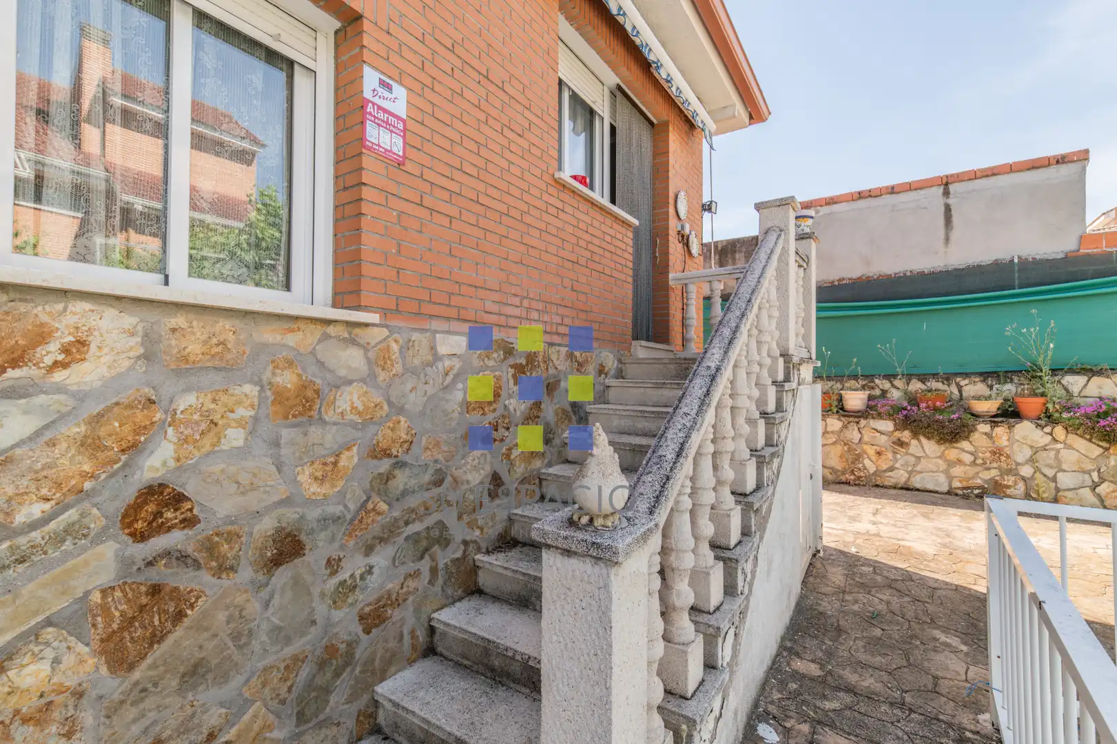 Außenansicht von Haus oder Chalet zum Verkauf in Méntrida mit Heizung, Privatgarten und Terrasse