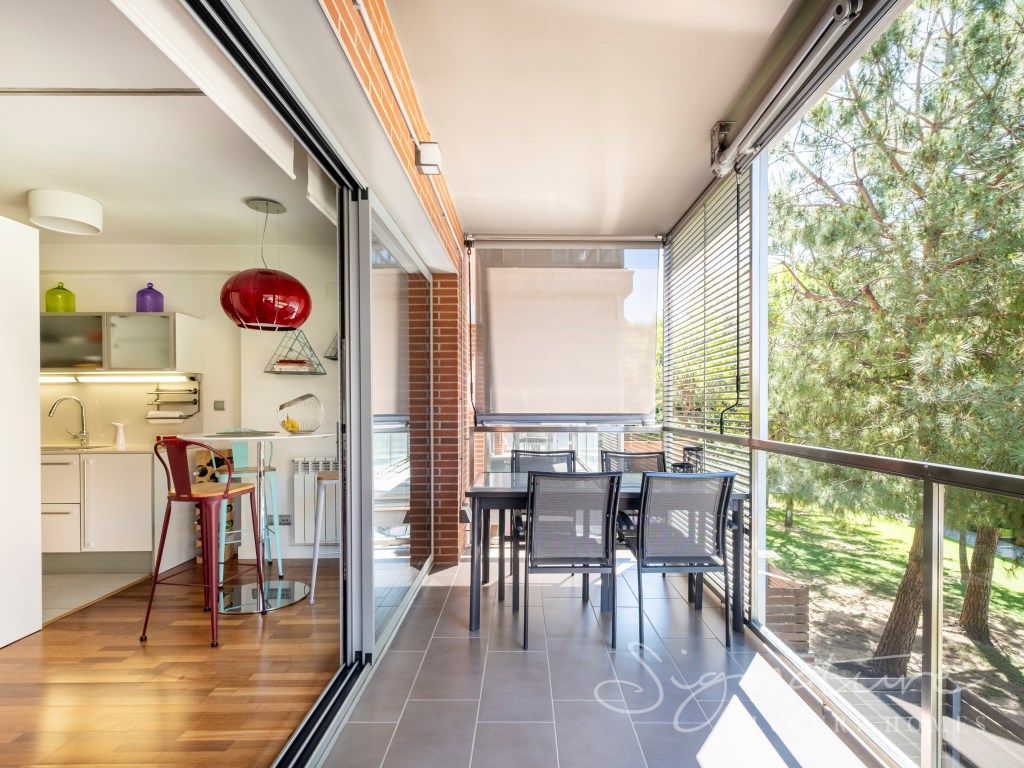 Balcony of Flat for sale in Sant Cugat del Vallès  with Air Conditioner, Heating and Swimming Pool