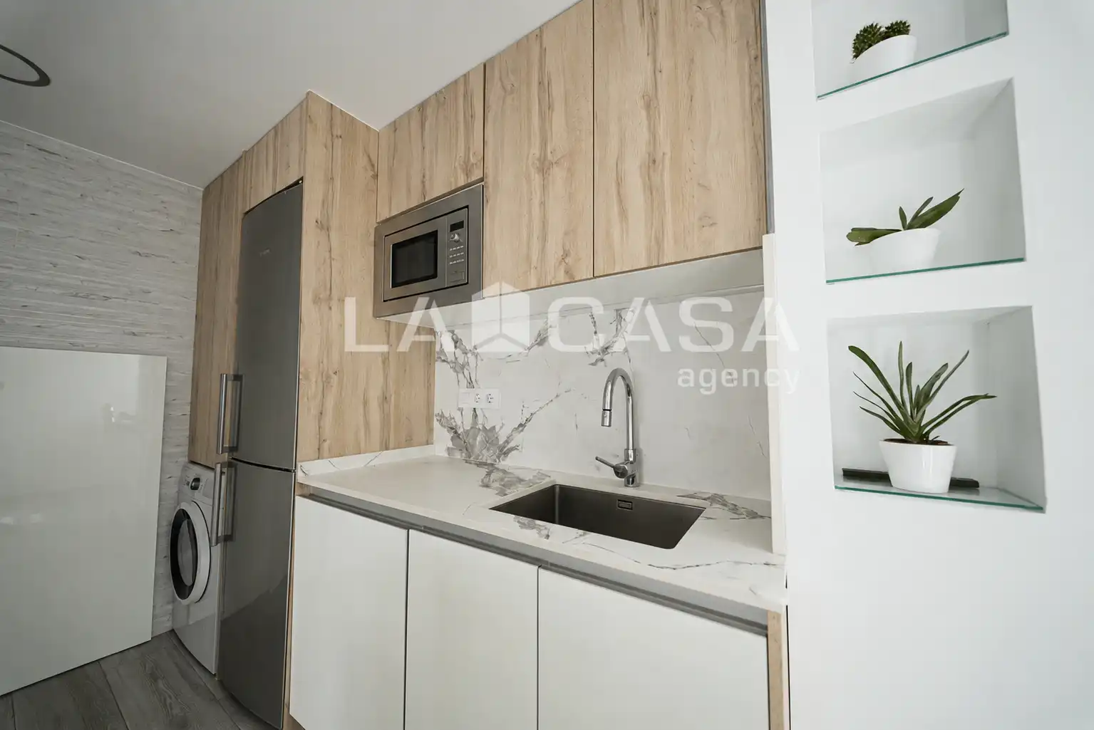 Kitchen of Attic for sale in Barcelona  with Private garden, Parquet flooring and Terrace
