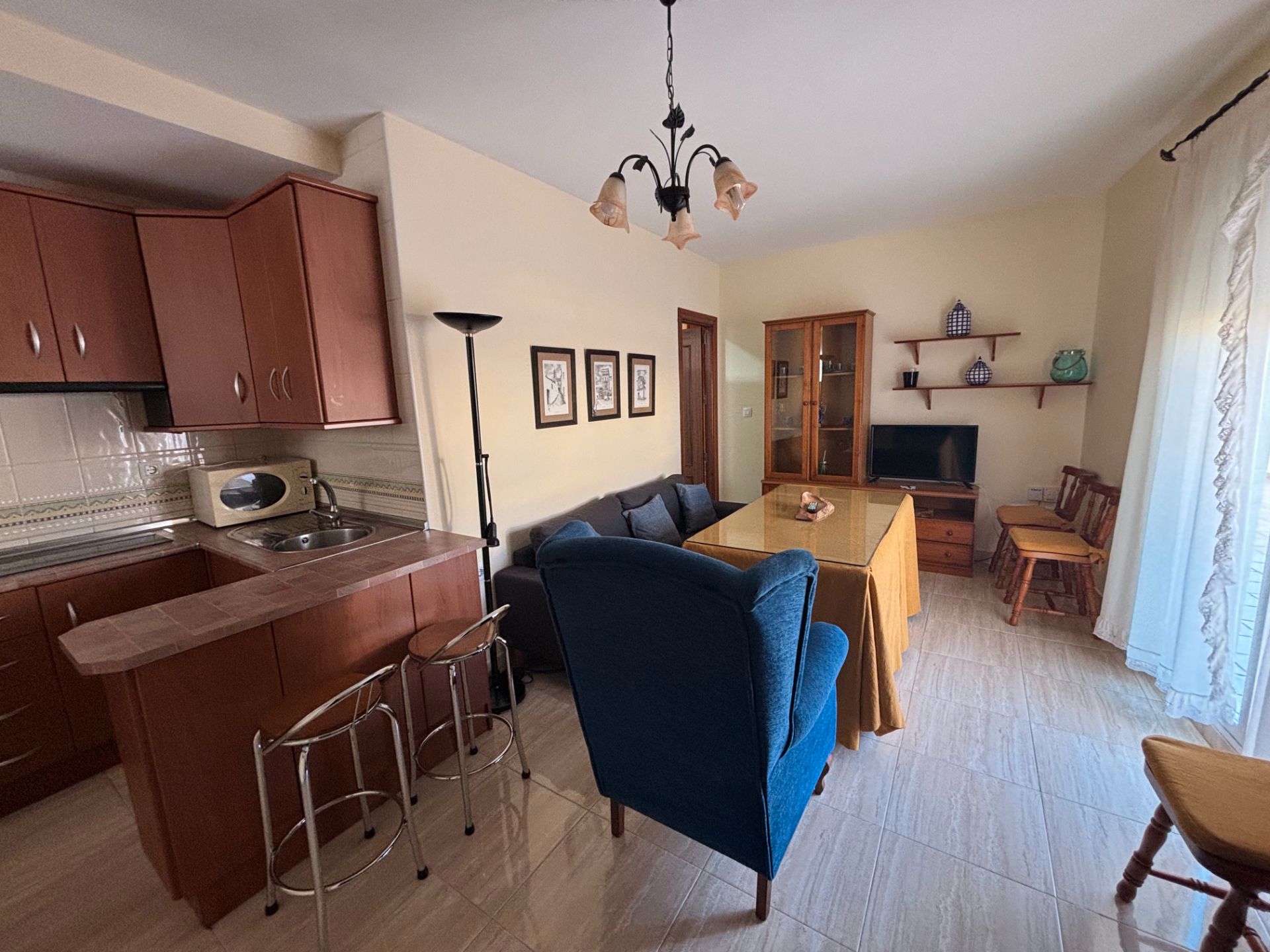 Sala d'estar de Pis de lloguer en Andújar amb Aire condicionat, Terrassa i Moblat