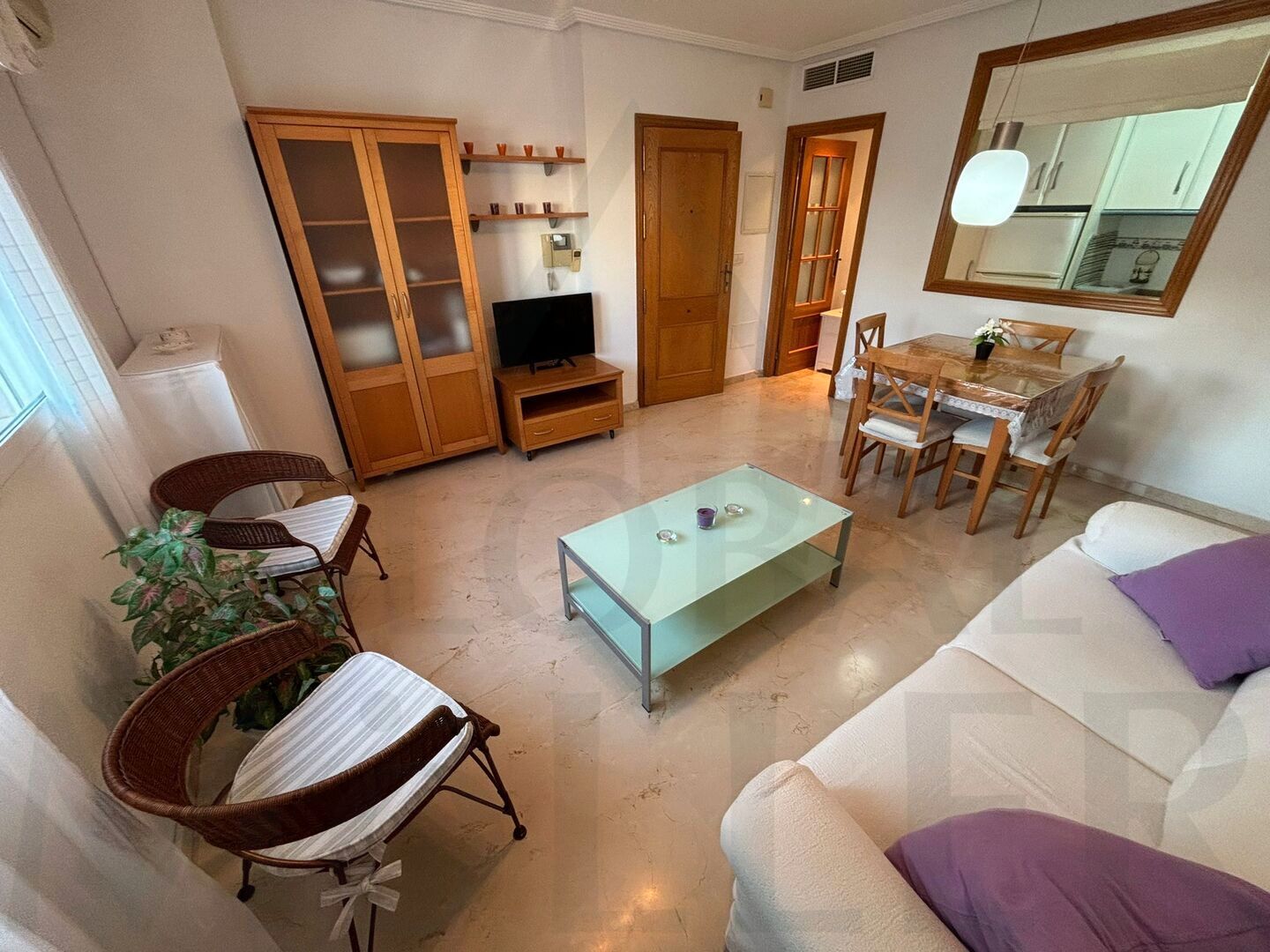 Sala d'estar de Apartament de lloguer en Cartagena amb Aire condicionat, Moblat i Forn