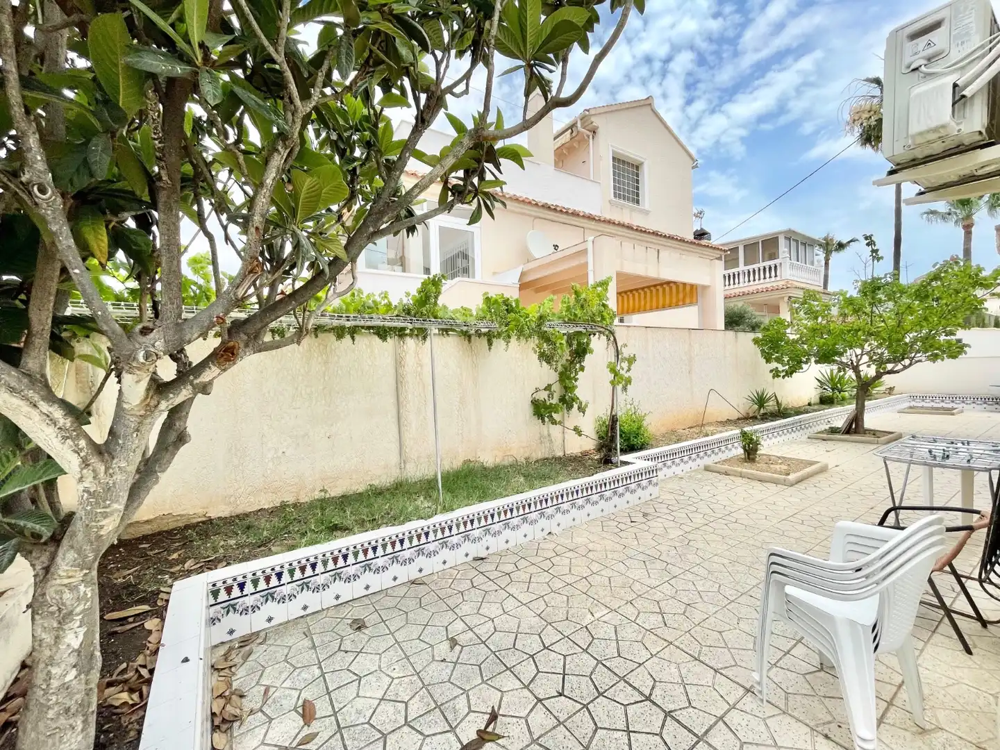 Exterior view of Apartments for rent in Torrevieja  with Air Conditioner, Heating and Private garden