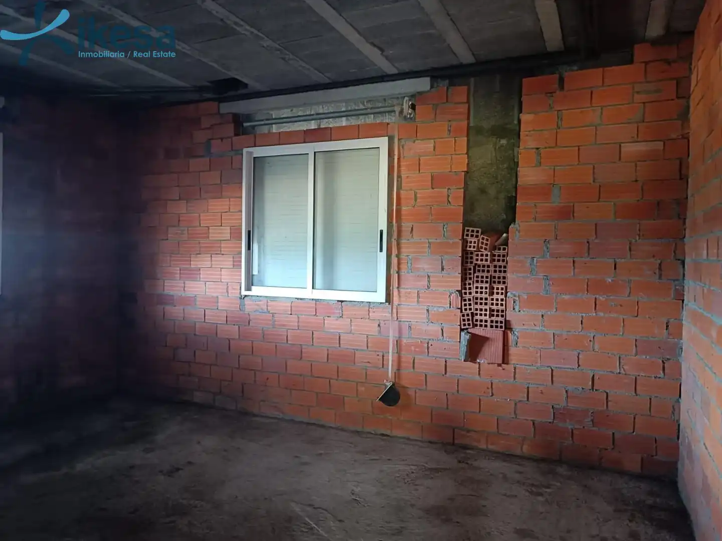 Casa o xalet en venda en Entrimo amb Jardí privat