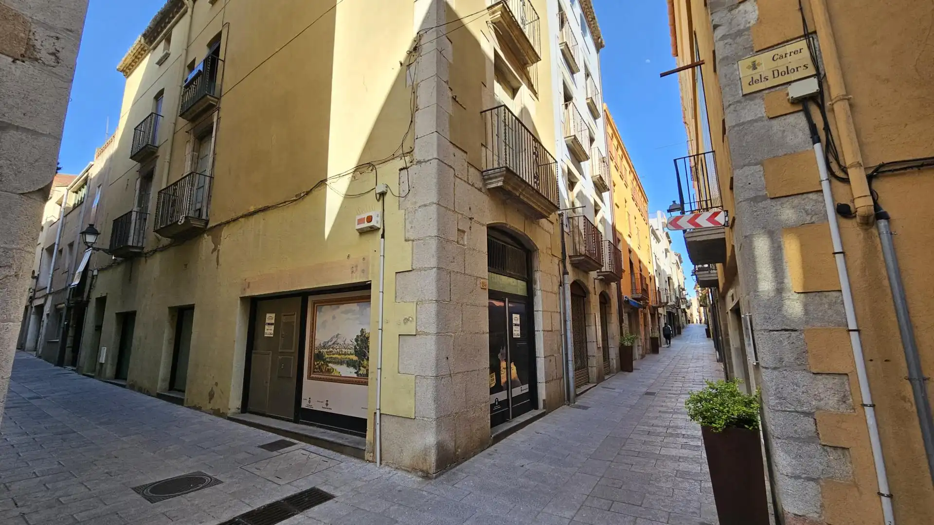 Vista exterior de Local de lloguer en Torroella de Montgrí
