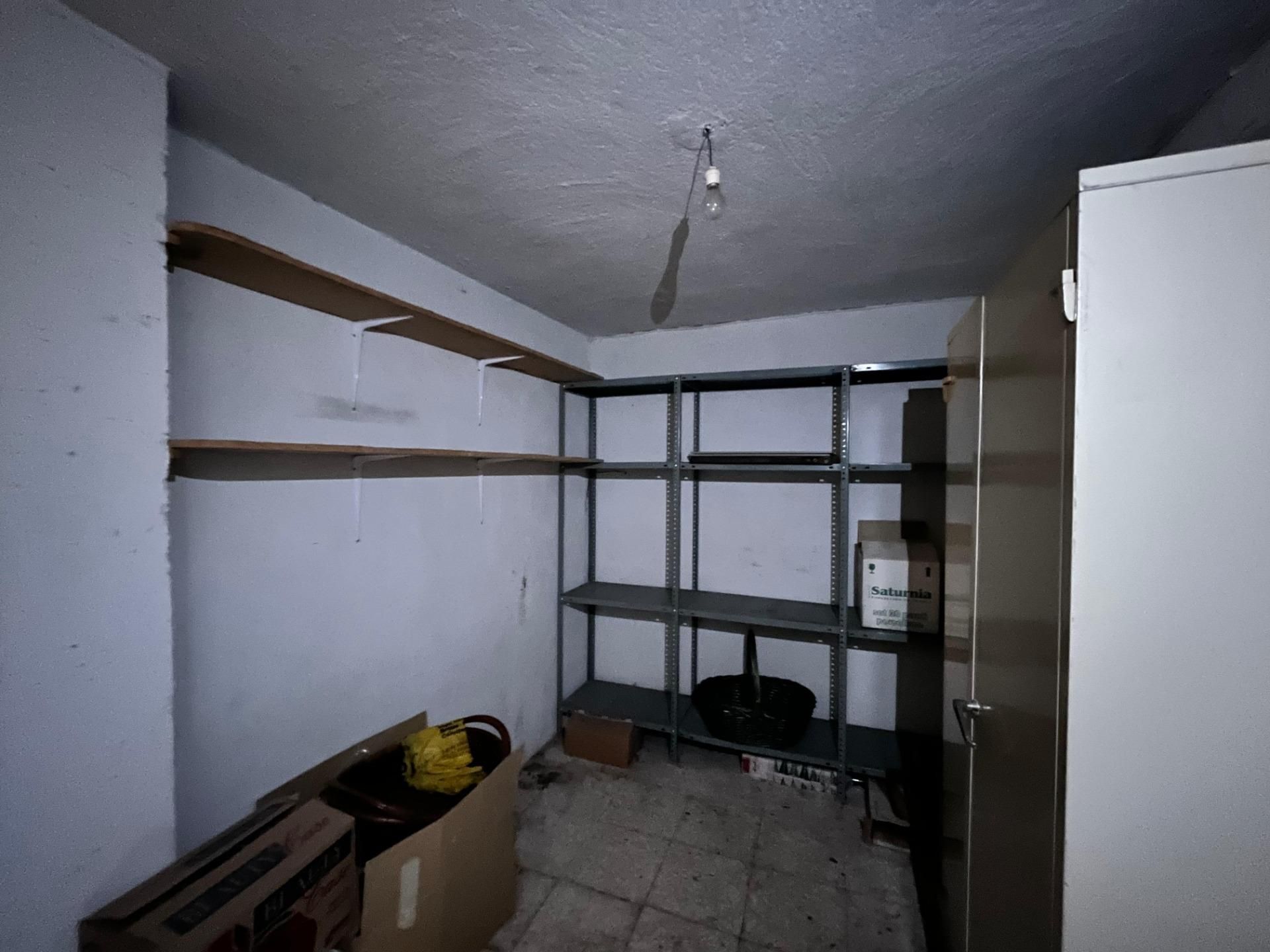 Storage room for sale in Basauri 