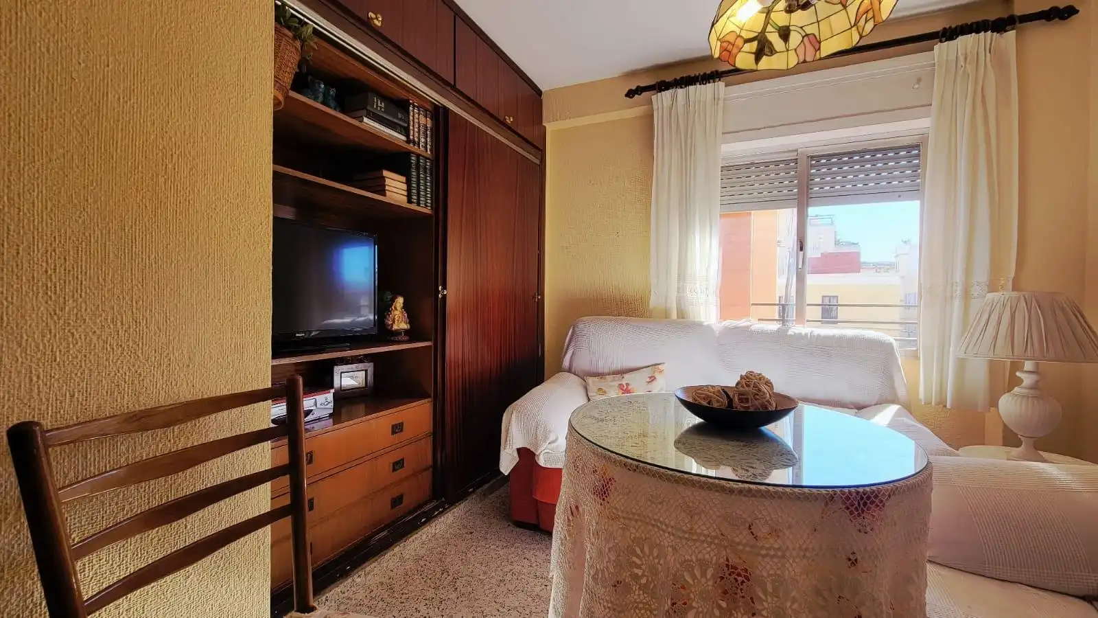 Living room of Flat for sale in Almería  with Terrace and Furnished