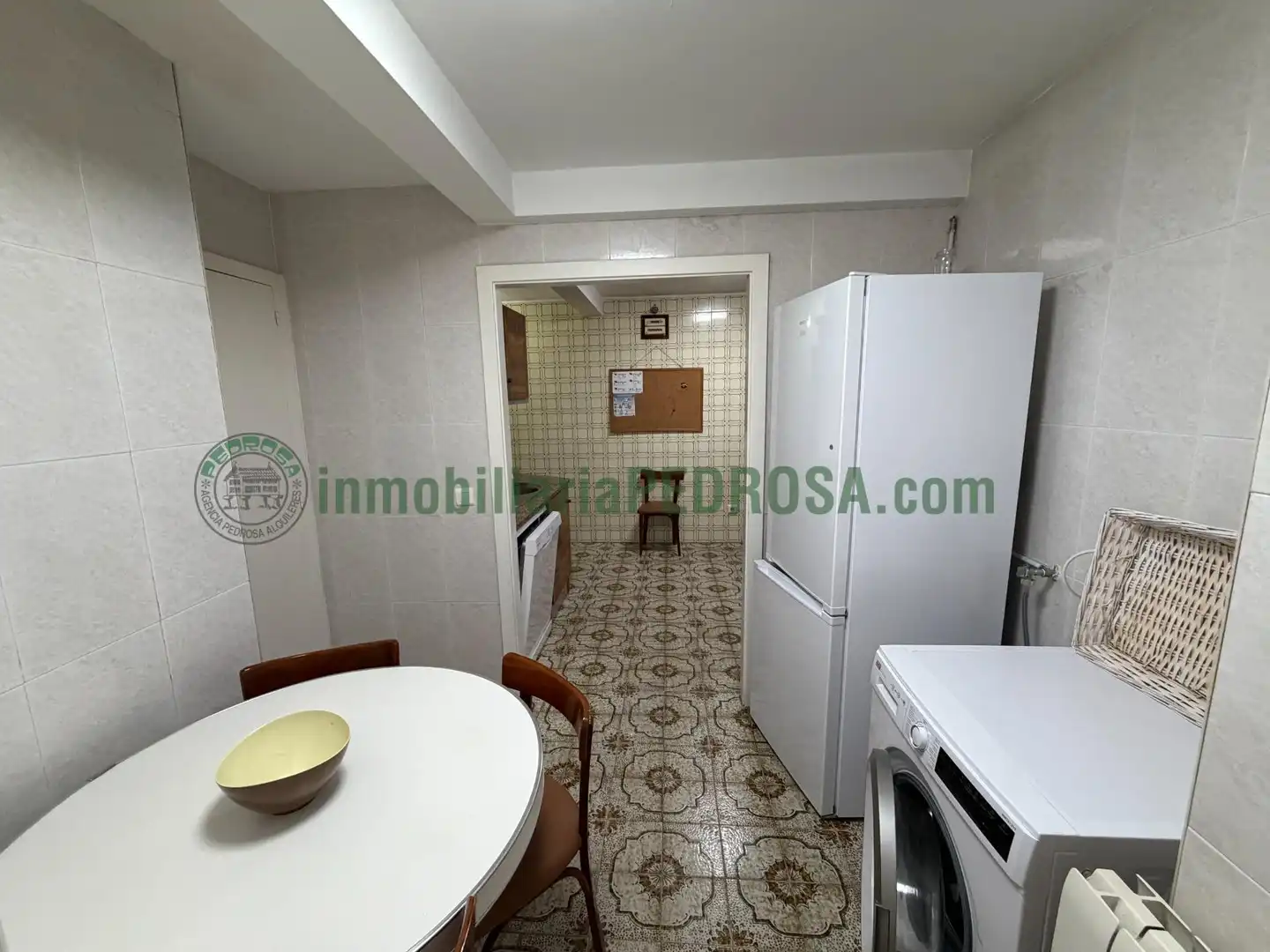 Wohnung zur Miete in XENERAL GUTIERREZ MELLADO, Centro - Echegaray