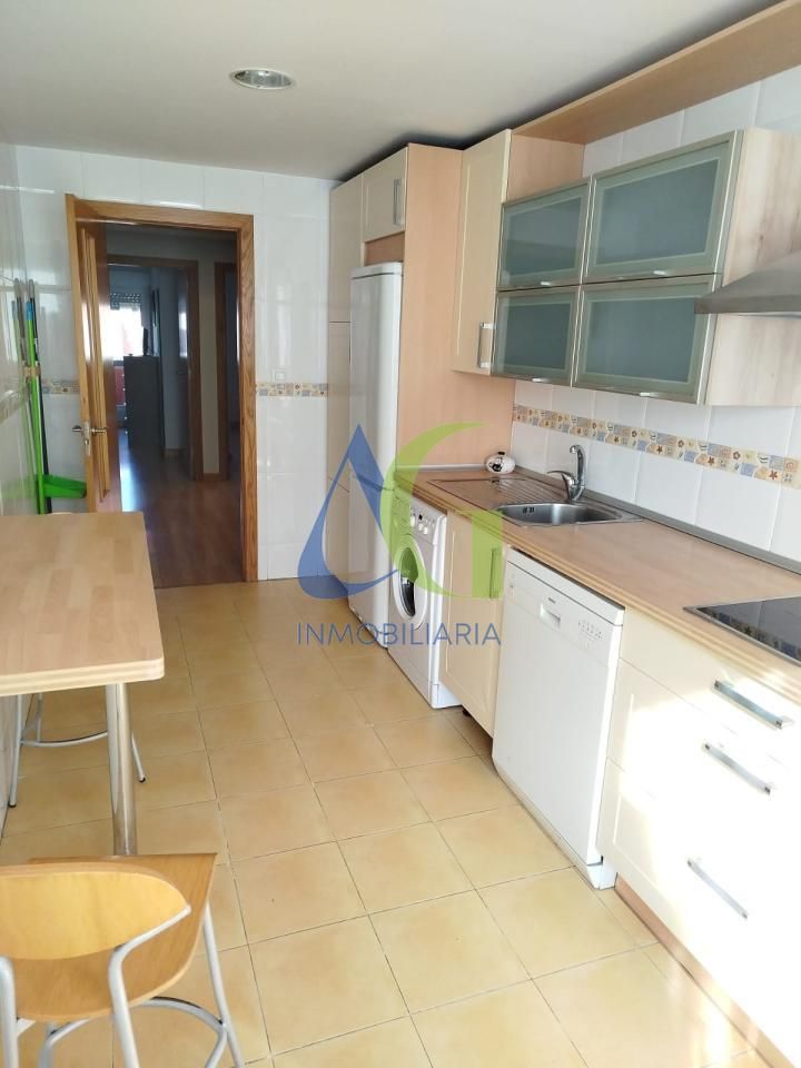 Kitchen of Apartment to rent in Villaquilambre  with Heating, Parquet flooring and Terrace