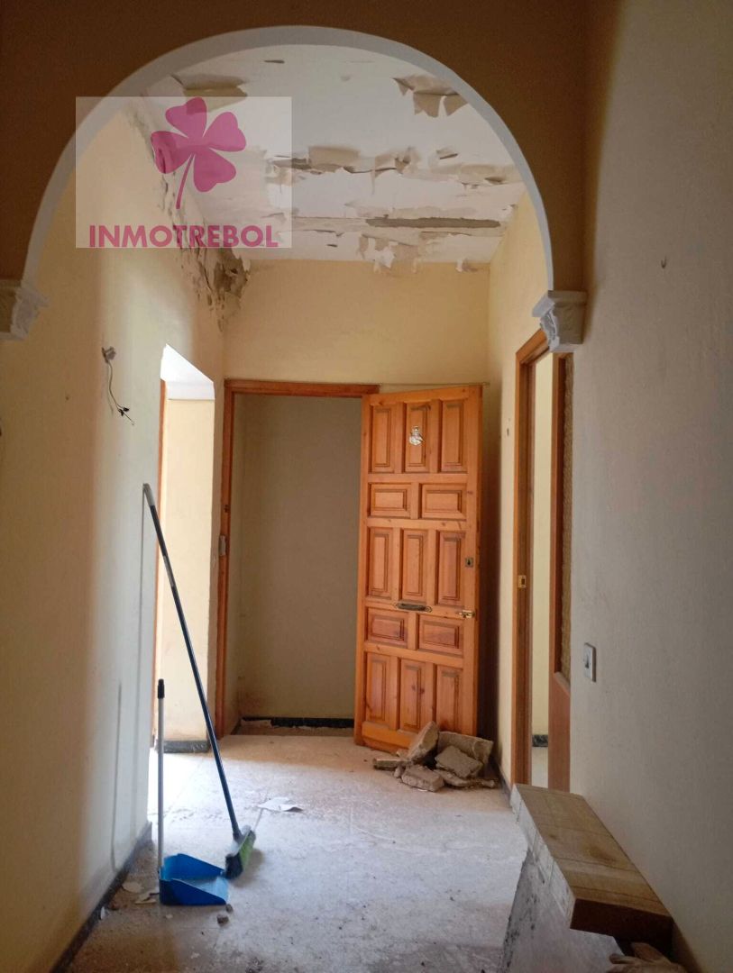Casa adosada en venda en Villanueva del Ariscal amb Terrassa, Traster i Balcó