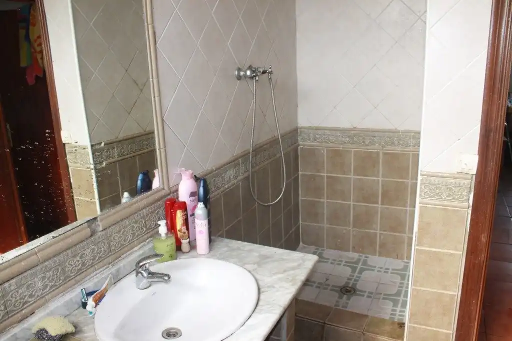 Bany de Casa o xalet en venda en San Martín del Tesorillo amb Calefacció, Jardí privat i Terrassa