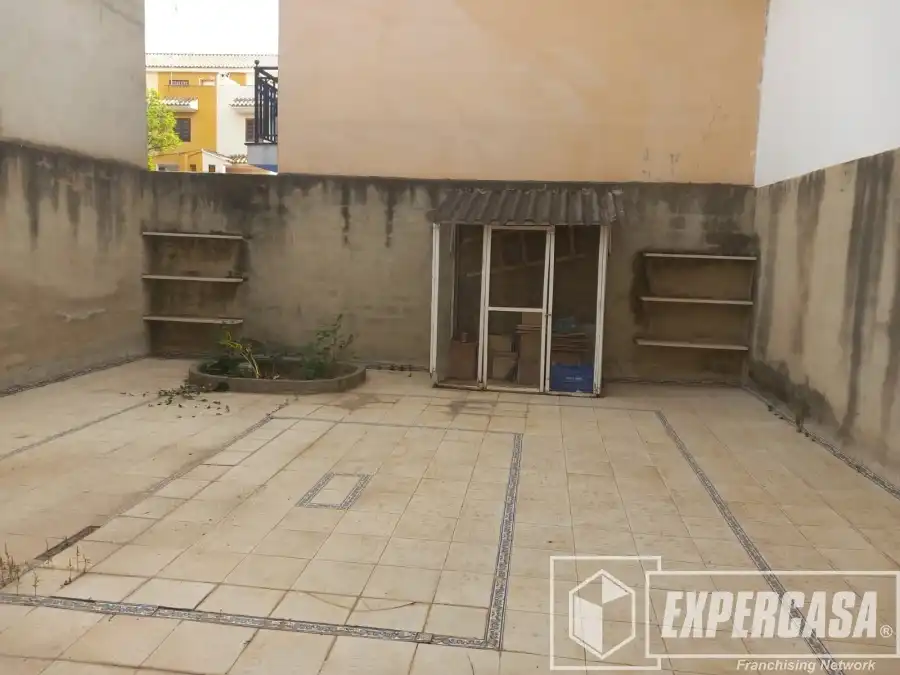 Parking of Commercial properties for rent in Albal  with Terrace