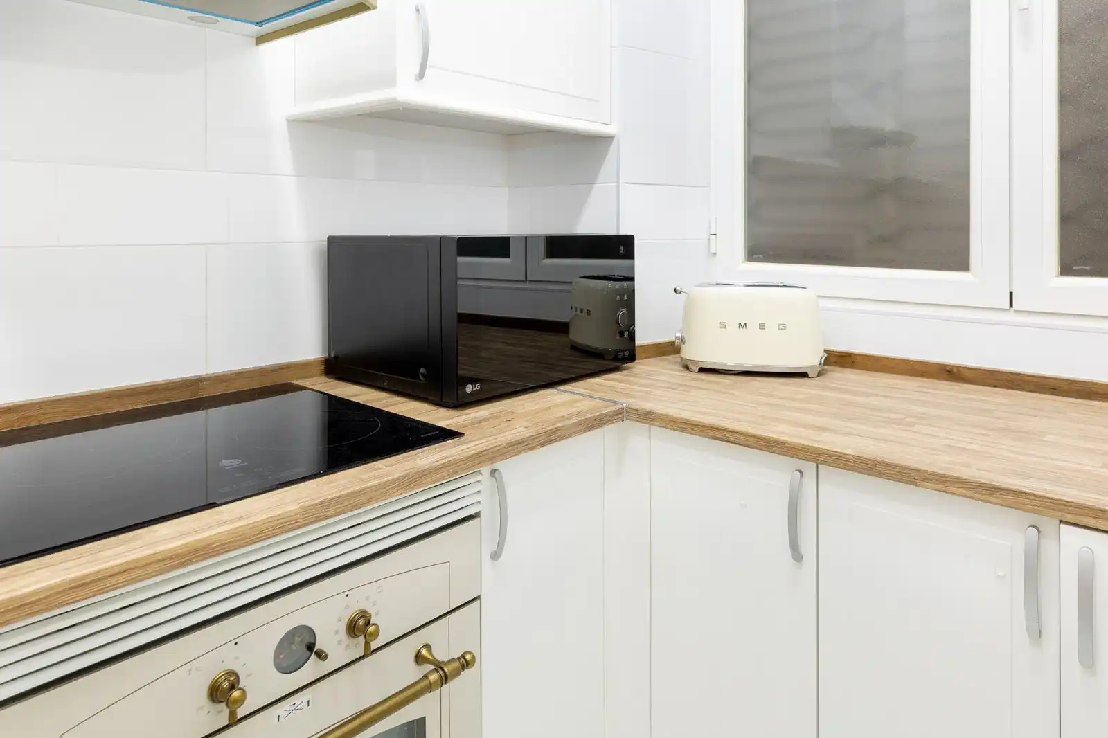 Kitchen of Apartments for rent in Granada  with Air Conditioner, Heating and Parquet flooring