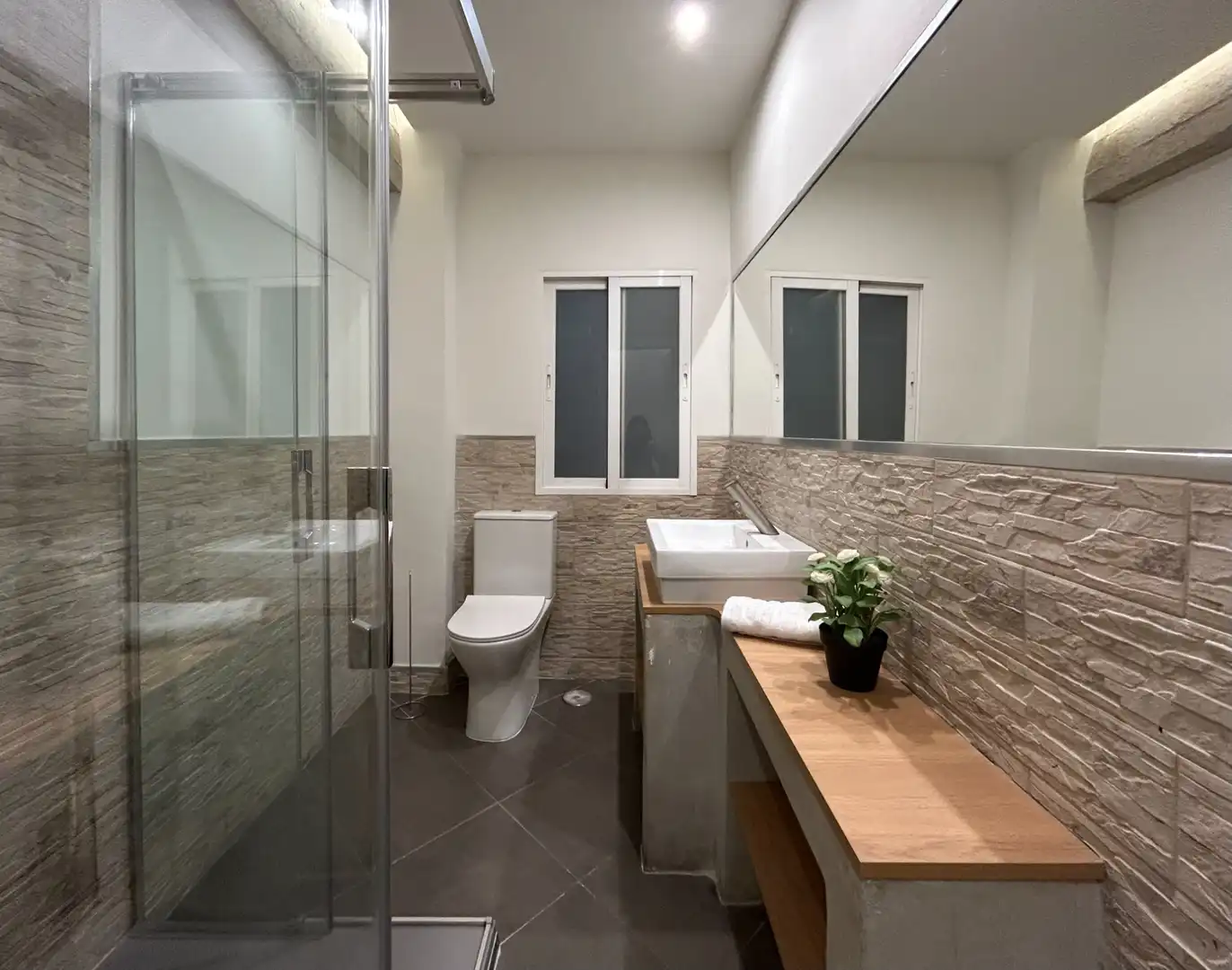 Baño de Piso en venta en Granada con Aire acondicionado, Parquet y Amueblado