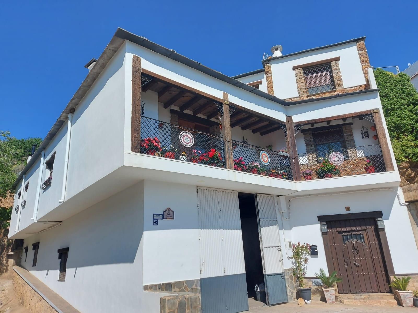 Vista exterior de Casa o xalet en venda en Bayárcal amb Aire condicionat, Calefacció i Terrassa