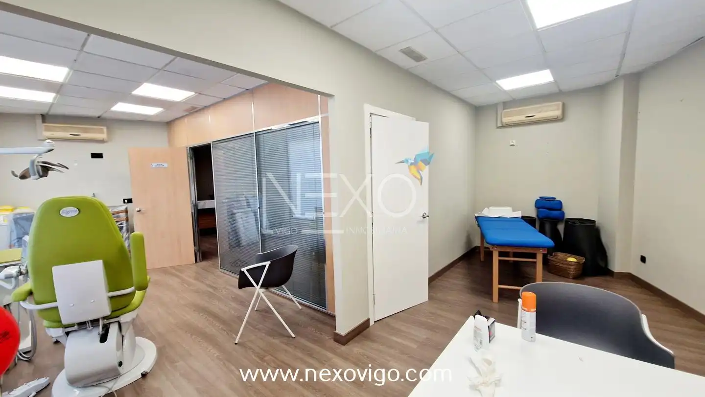 Business premises for sale in Avenida de Ourense, imagen 9