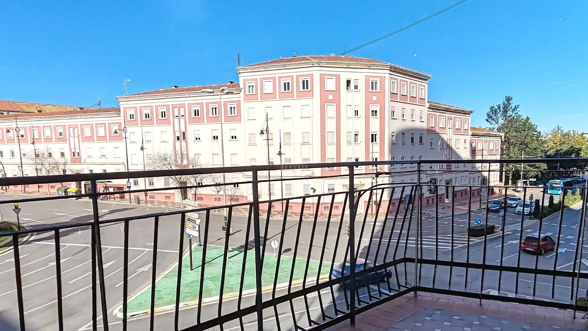 Vista exterior de Pis en venda en Cartagena amb Traster i Balcó