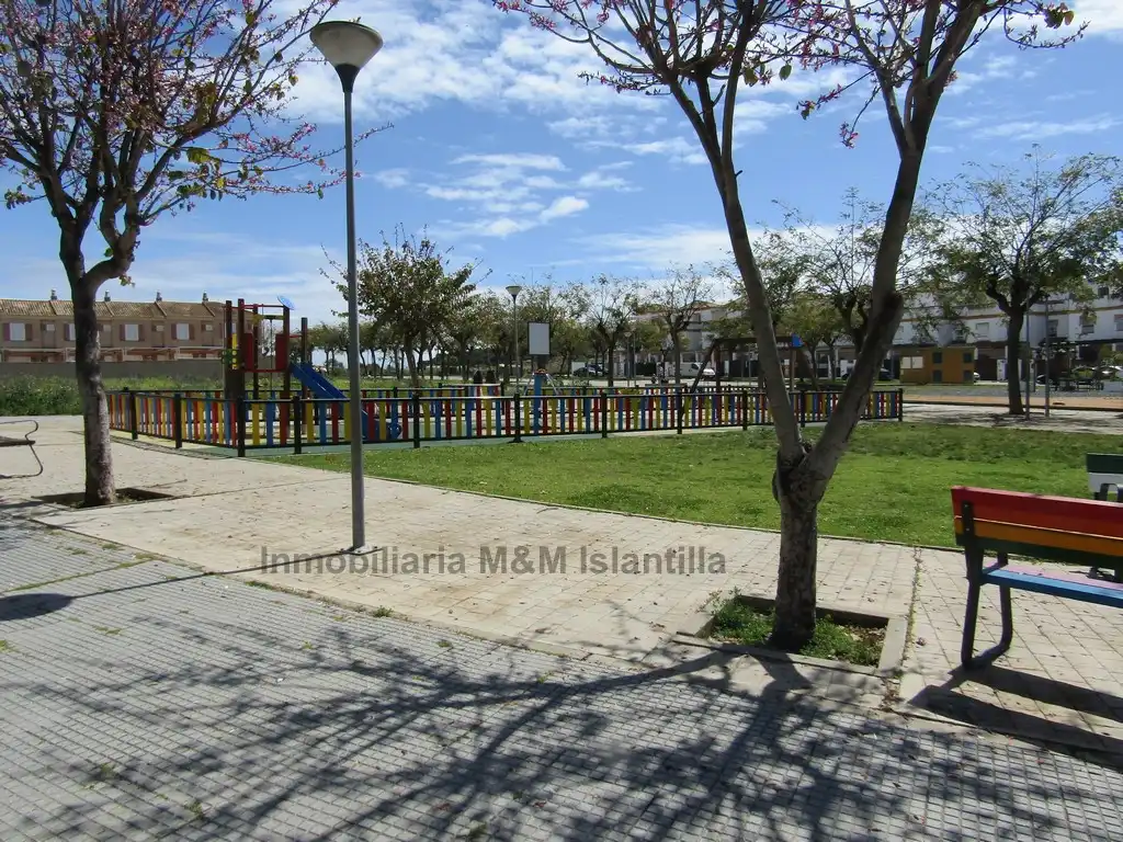 Vista exterior de Piso en venta en Isla Cristina con Aire acondicionado, Terraza y Amueblado