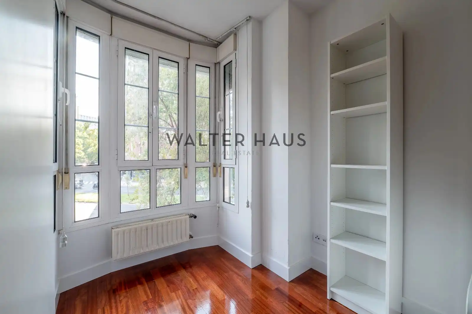 Schlafzimmer von Wohnung mieten mit Kaufoption in Madrid mit Klimaanlage, Heizung und Schwimmbad