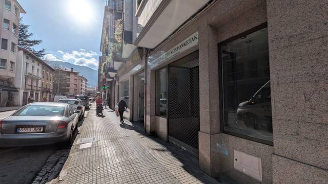 Local comercial en Venta en Kale Berria, 30 en Villabona