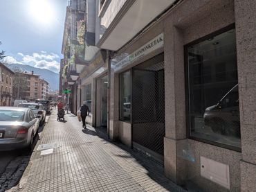 Business premises for sale in Kale Berria 30