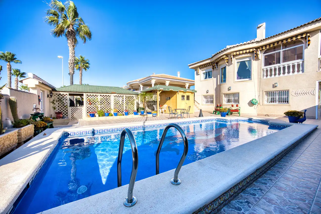 Casa con piscina en venta en Rojales, imagen 3