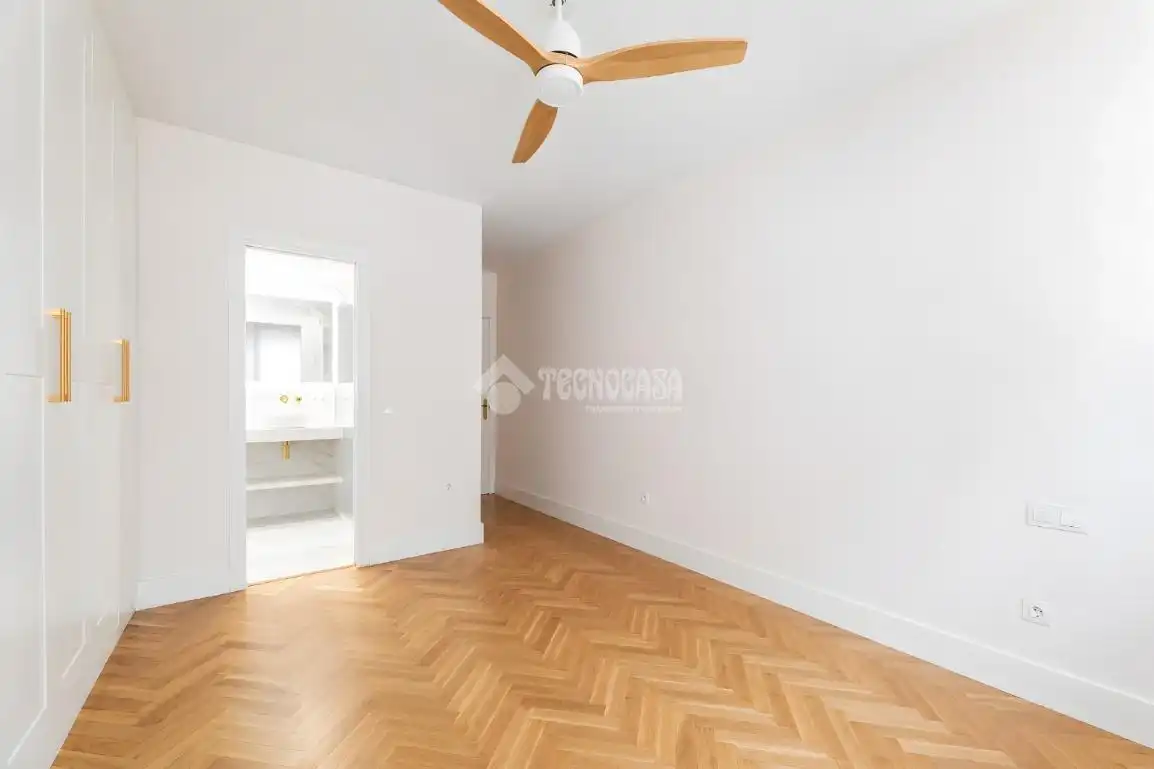 Habitación de Piso en venta en Torrelodones con Calefacción, Terraza y Piscina comunitaria