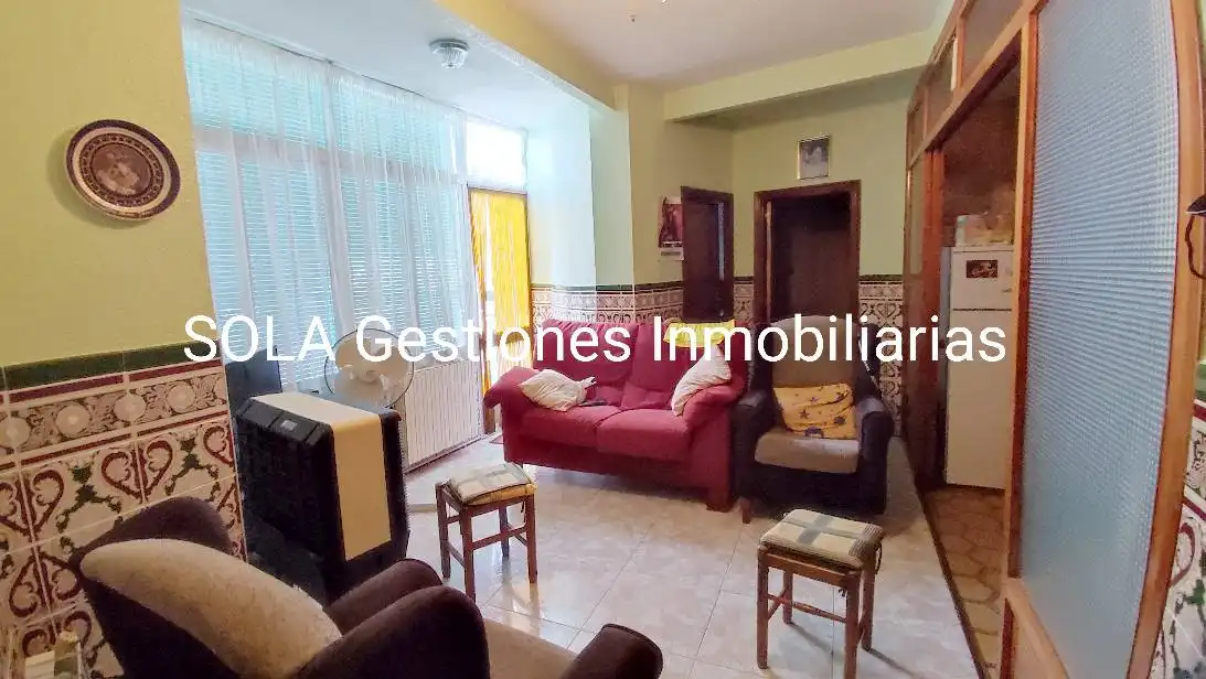 Sala d'estar de Edifici en venda en Torreperogil