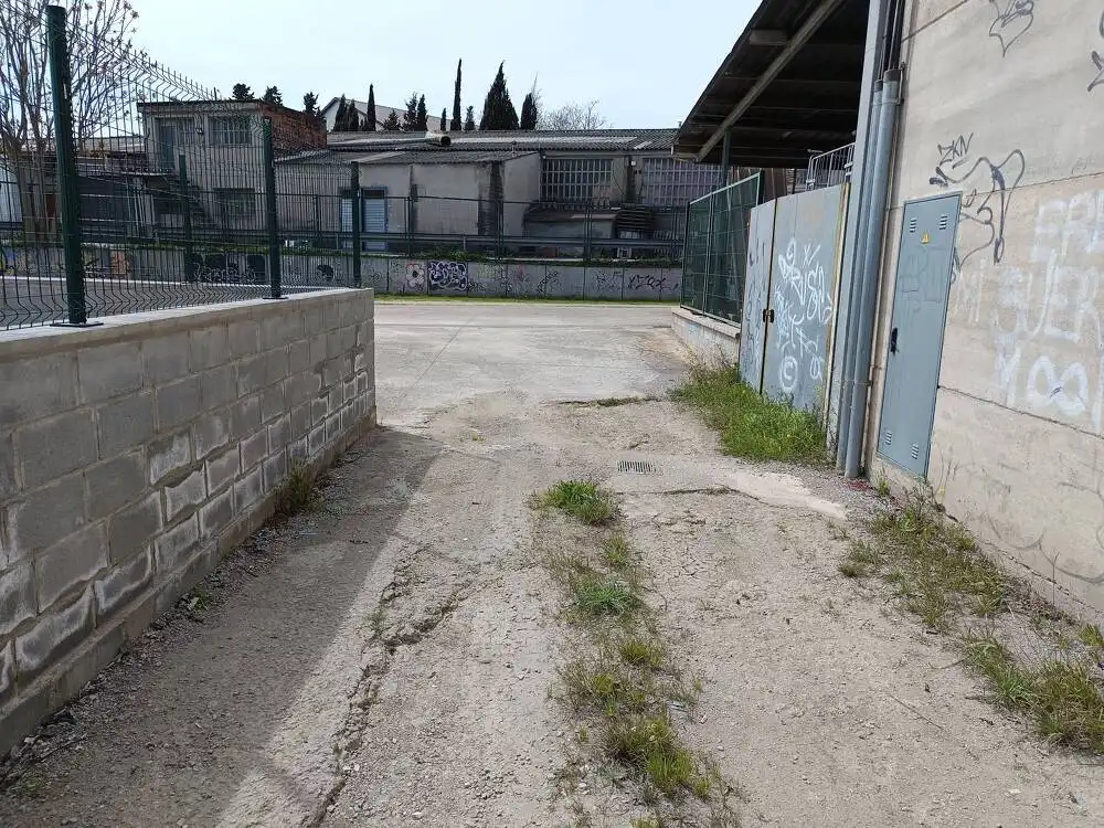 Parkplatz von Fabrikhallen zur Miete in Lliçà de Vall