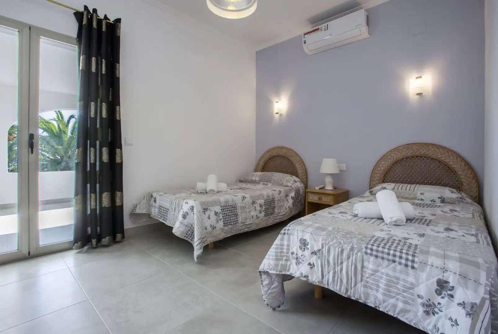 Casa o chalet en venta en La Caleta - La Calalga - Les Bassetes