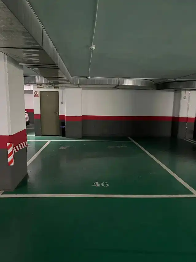 Individuel avec ascenseur à louer à Avenida de Nazaret 9