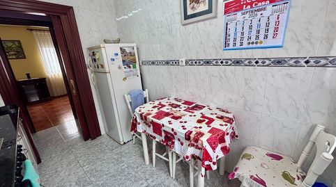 Foto 3 de Piso en venta en Calle de Chile, El Natahoyo, Gijón