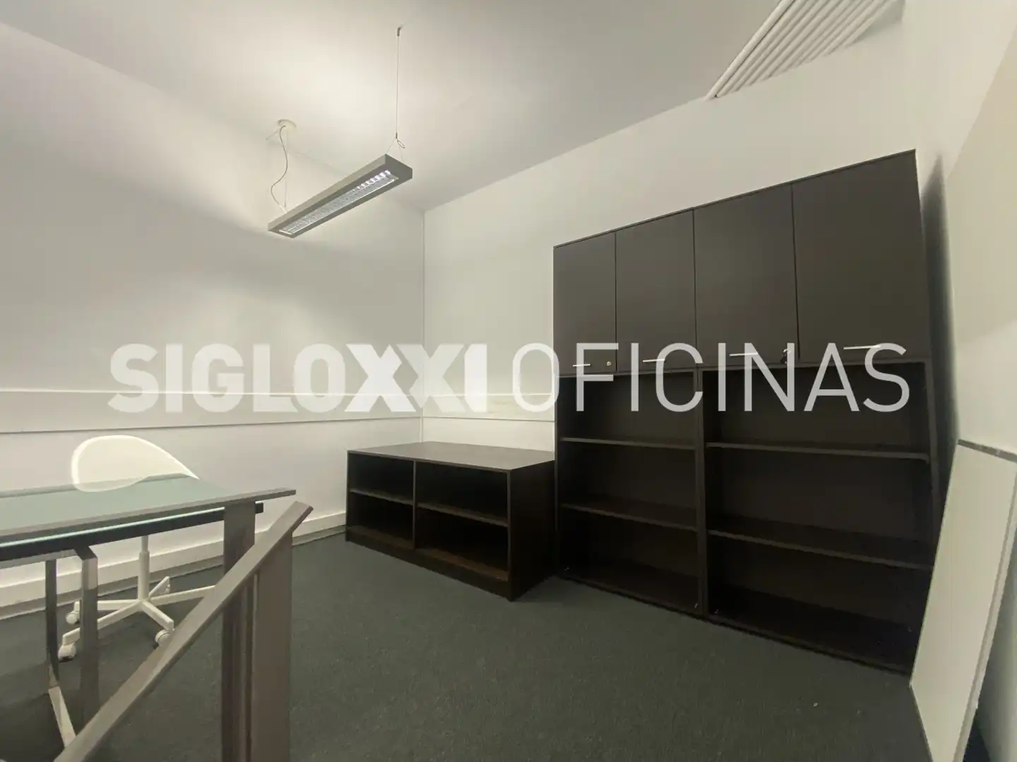 Büro zur Miete in Barcelona mit Klimaanlage, Heizung und Möbliert