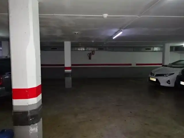 Einzelparkplatz zum Verkauf in Francesc Macià, imagen 5