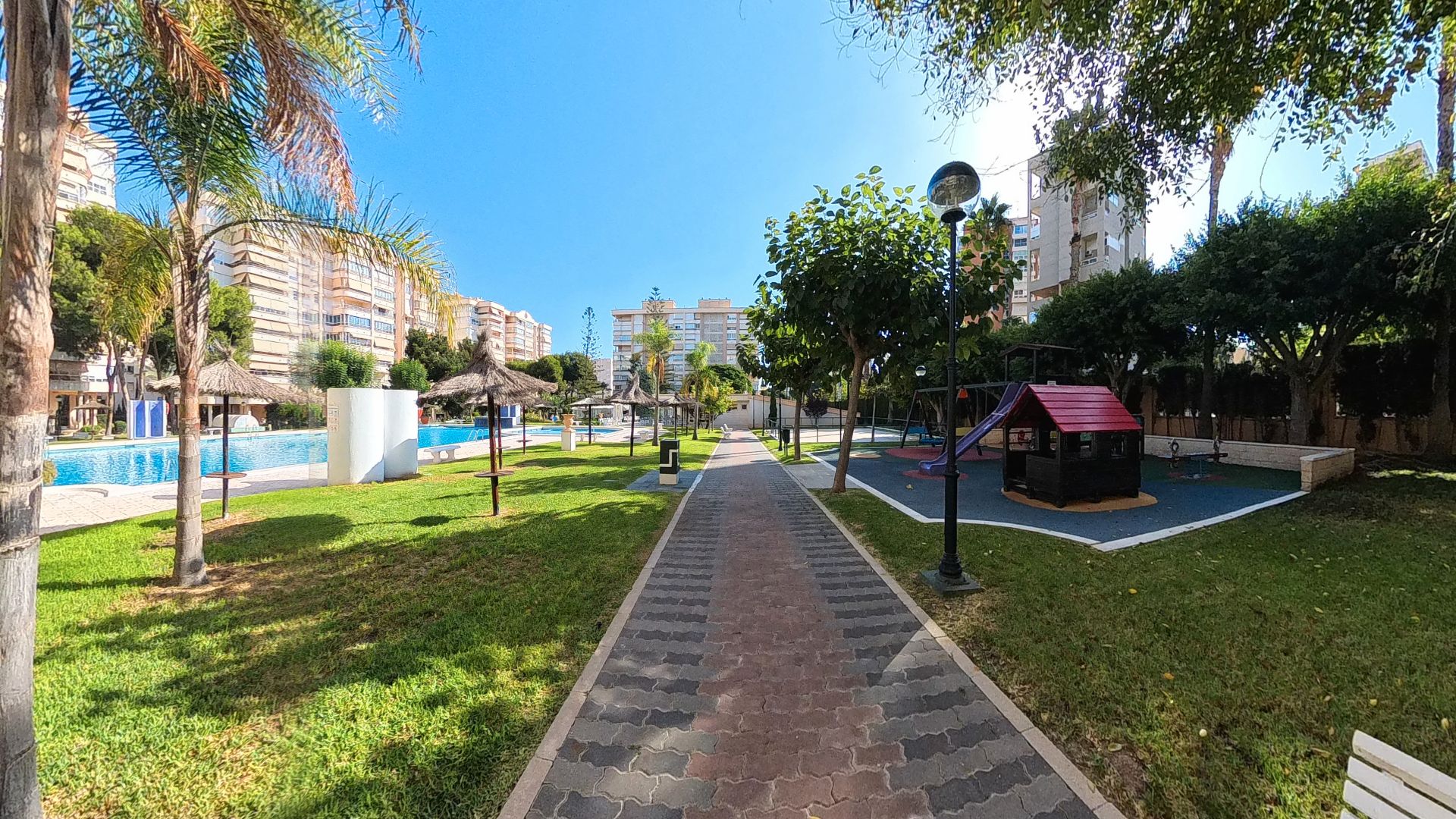 Vista exterior de Pis de lloguer en Alicante / Alacant amb Aire condicionat, Calefacció i Terrassa