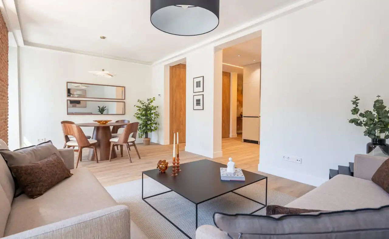 Piso con terraza en venta en Calle Alcalá 147, imagen 2