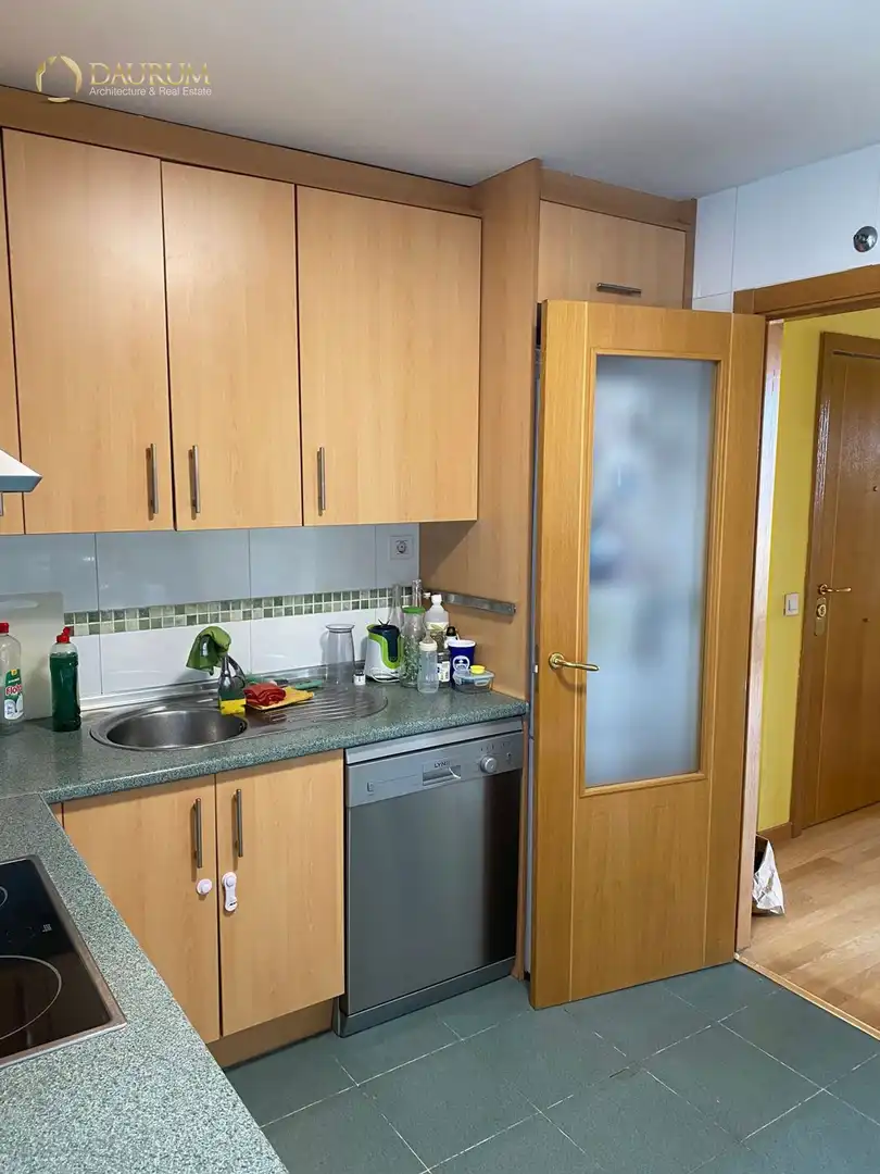 Cocina de Ático en venta en Madrid con Calefacción, Terraza y Trastero
