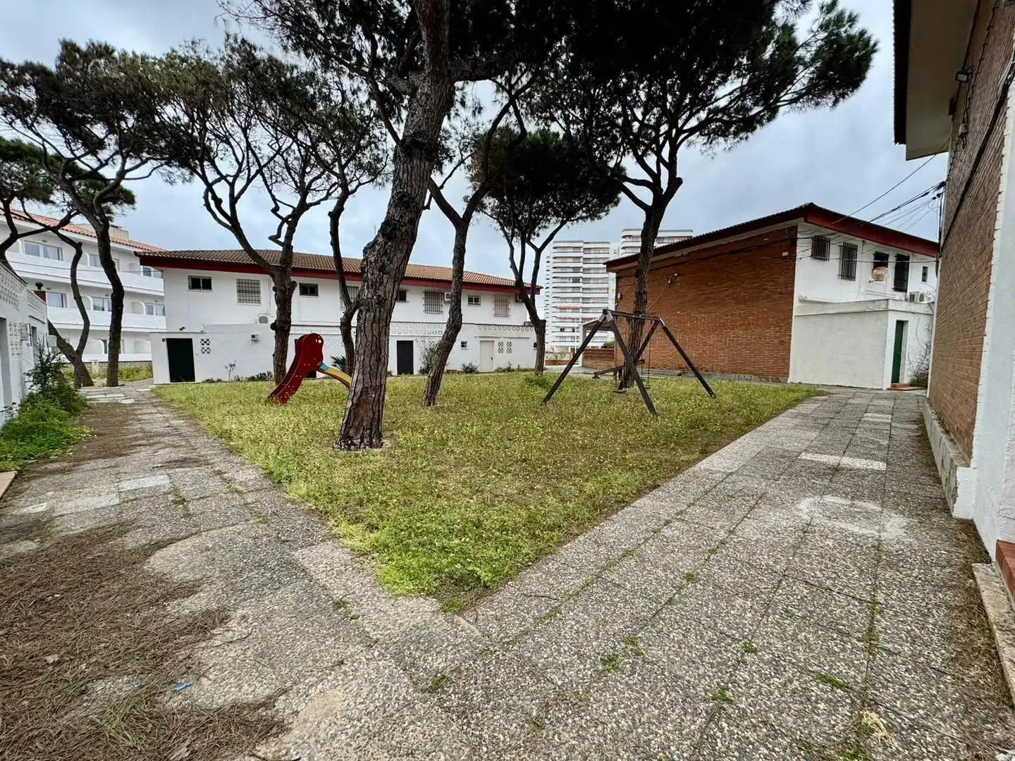 Parking de Casa adosada en venta en Punta Umbría con Terraza, Amueblado y Balcón