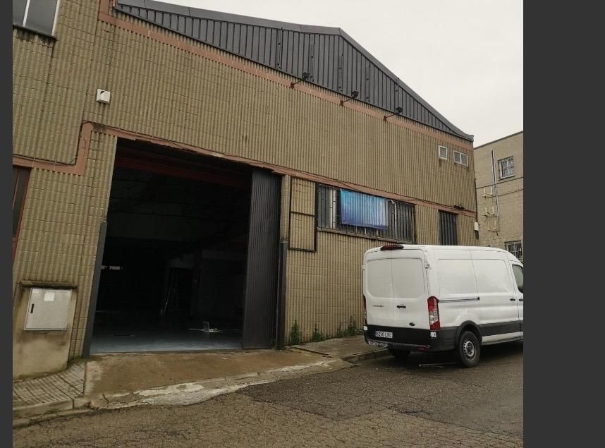 Nave industrial en venta en Catalunya - Fontetes