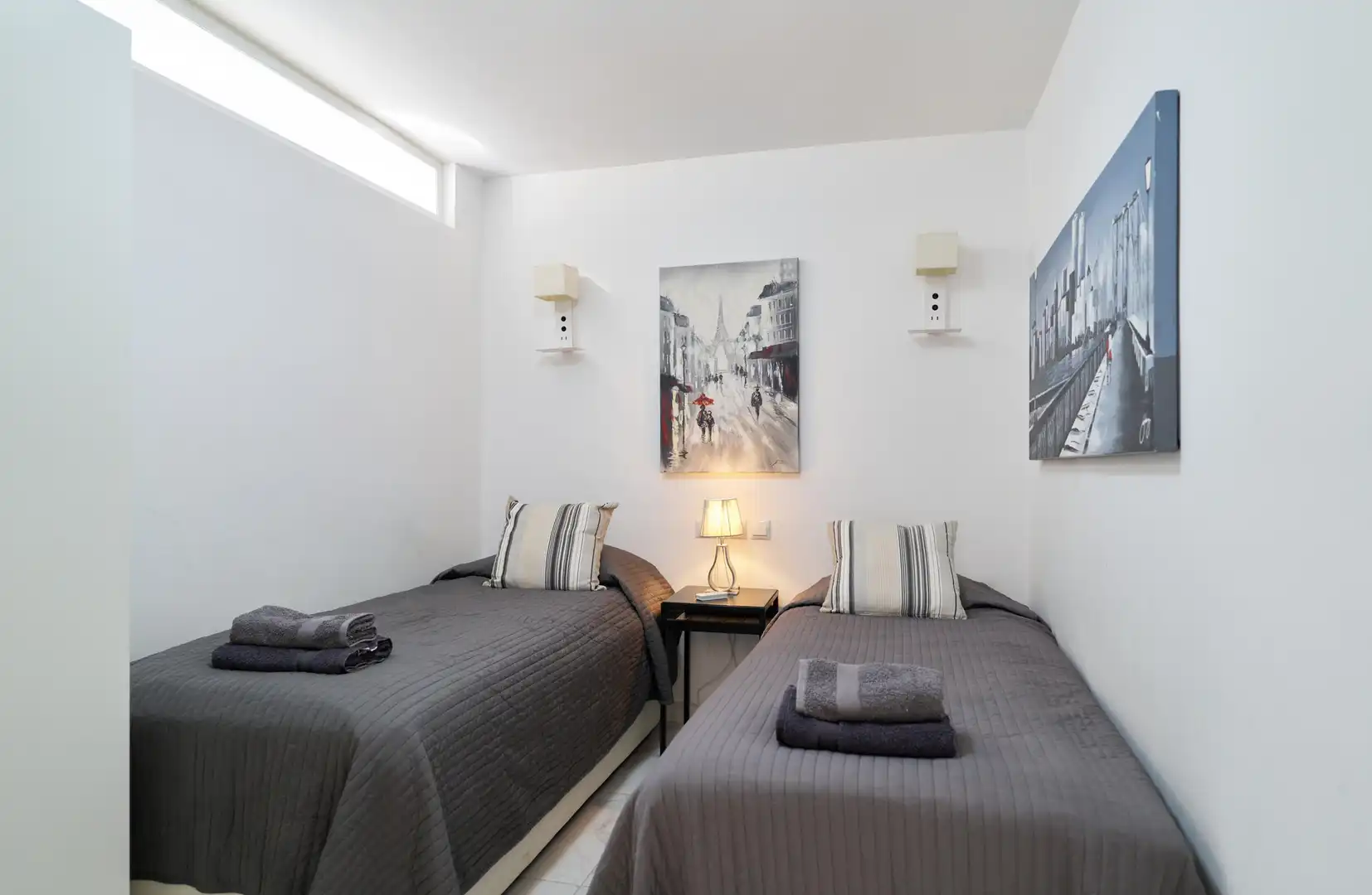 Schlafzimmer von Wohnungen zum Verkauf in Marbella mit Klimaanlage, Möbliert und Balkon