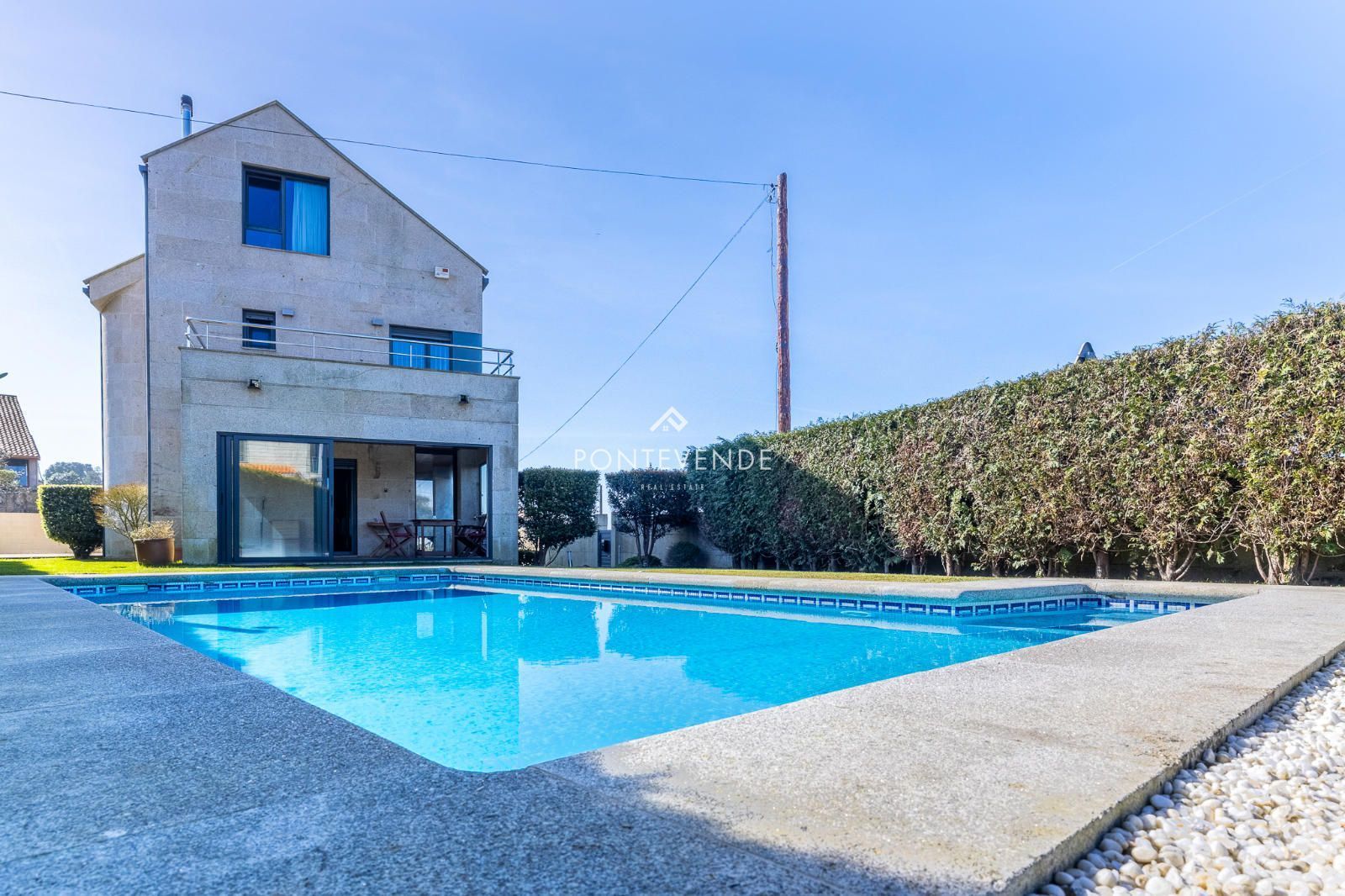 Swimming pool of Houses for sale in Vigo   with Heating, Private garden and Terrace