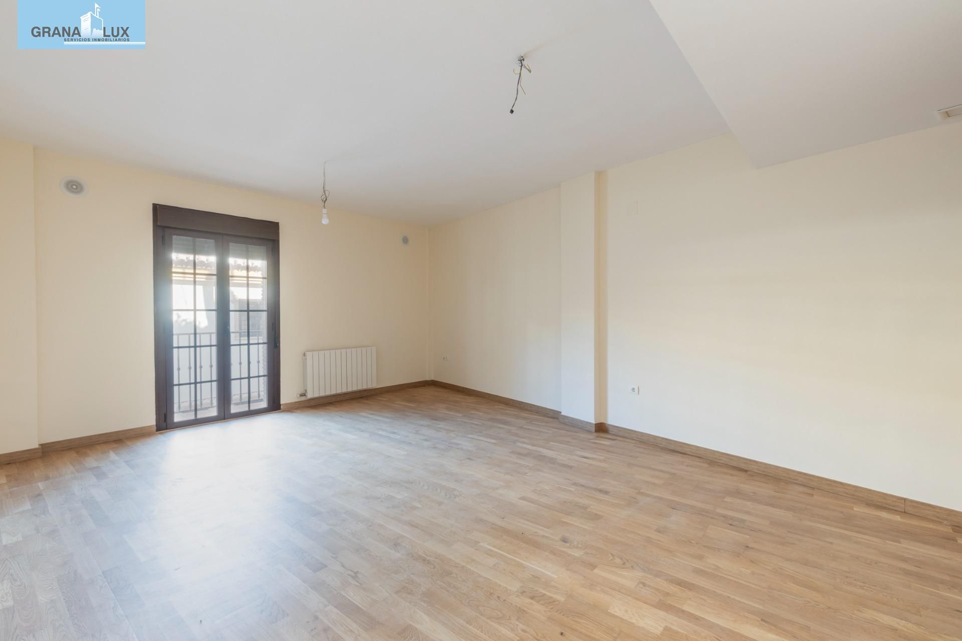 Sala d'estar de Pis en venda en Cájar amb Calefacció, Terrassa i Traster