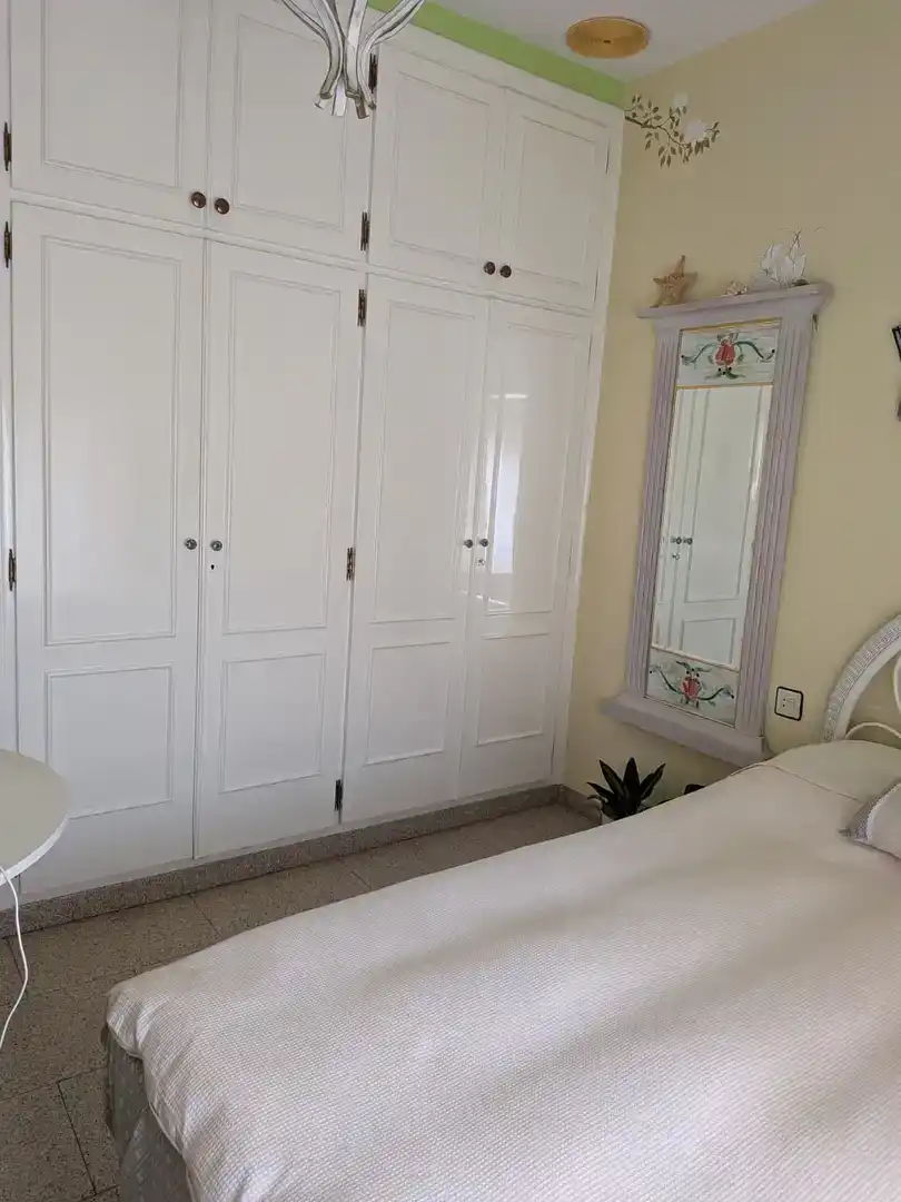 Habitación de Dúplex en venta en Adra con Aire acondicionado, Trastero y Amueblado
