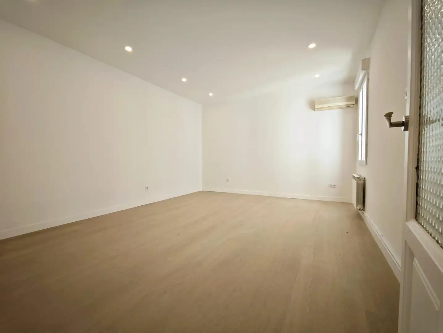 Wohnung zur Miete in Madrid mit Klimaanlage, Heizung und Terrasse