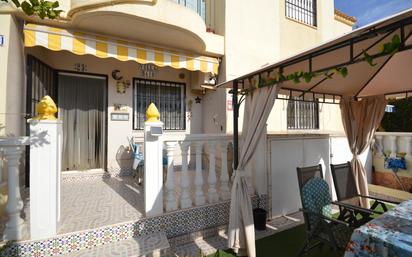 Garden of Planta baja for sale in Torrevieja  with Air Conditioner, Terrace and Balcony