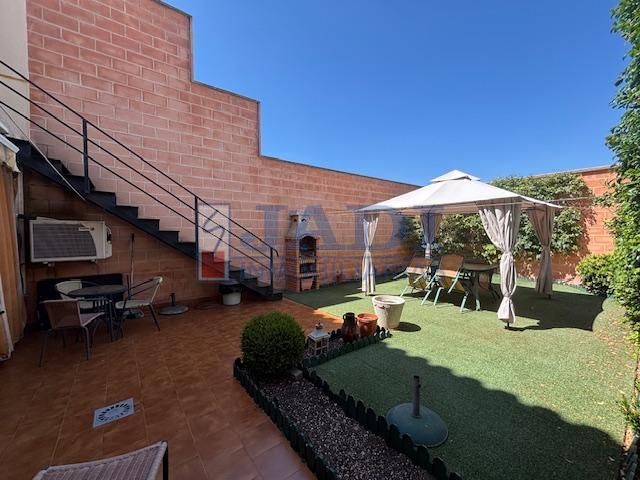 Terrace of Single-family semi-detached for sale in Valdepeñas  with Air Conditioner, Heating and Terrace
