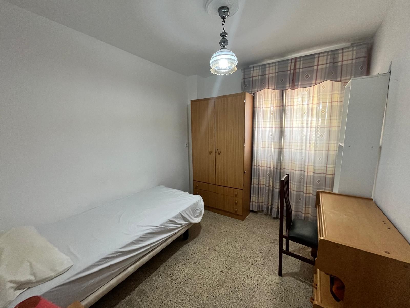 Bedroom of Planta baja for sale in  Sevilla Capital