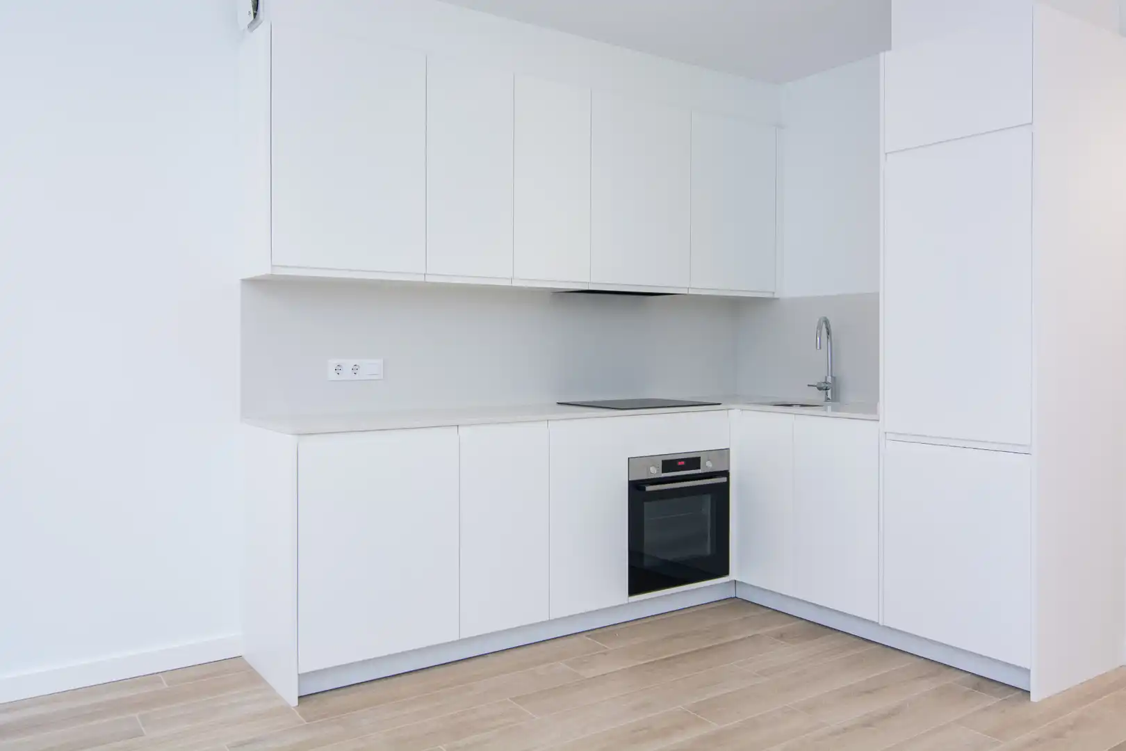 Kitchen of Flat for sale in A Coruña Capital   with Heating, Oven and Microwave